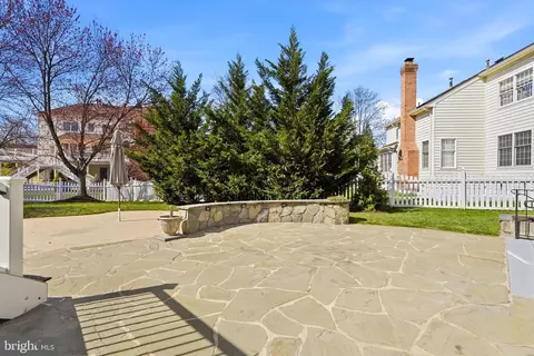 Exterior - 19925 Interlachen Cir, Ashburn, VA 20147 photo 11 of 14