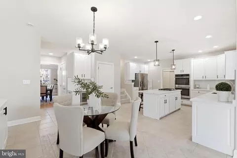 Dining - 19925 Interlachen Cir, Ashburn, VA 20147 photo 6 of 7