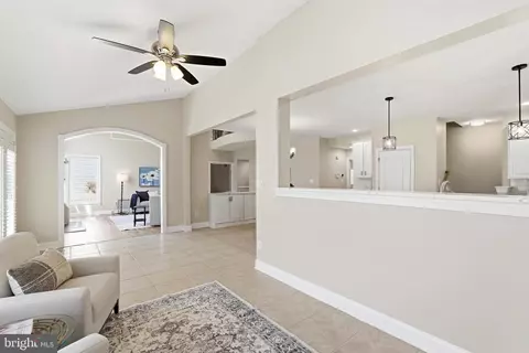 Entry Way - 19925 Interlachen Cir, Ashburn, VA 20147 photo 7 of 13