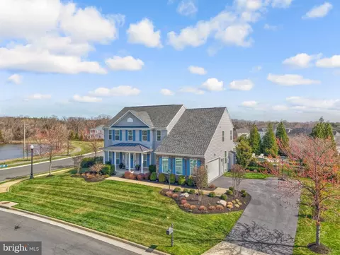 View/Area - 26760 Crusher Dr, Chantilly, VA 20152 photo 4 of 18