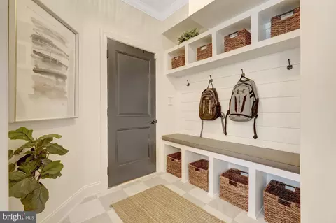 Entry Way - 26760 Crusher Dr, Chantilly, VA 20152 photo 7 of 14