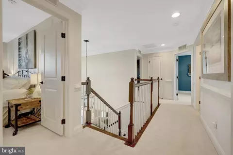 Entry Way - 26760 Crusher Dr, Chantilly, VA 20152 photo 13 of 14