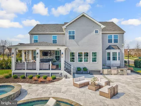 Exterior - 26760 Crusher Dr, Chantilly, VA 20152 photo 27 of 31