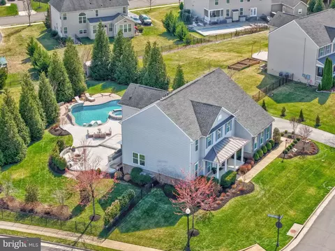 26760 Crusher Dr, Chantilly, VA 20152