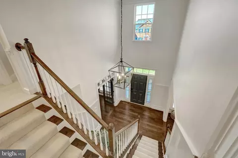 Entry Way - 26760 Crusher Dr, Chantilly, VA 20152 photo 11 of 14