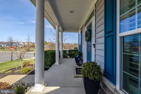 Exterior - 26760 Crusher Dr, Chantilly, VA 20152 photo 13 of 31