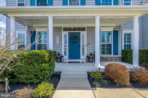Exterior - 26760 Crusher Dr, Chantilly, VA 20152 photo 12 of 31