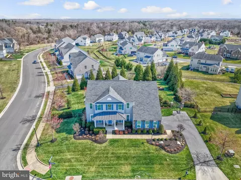 View/Area - 26760 Crusher Dr, Chantilly, VA 20152 photo 6 of 18