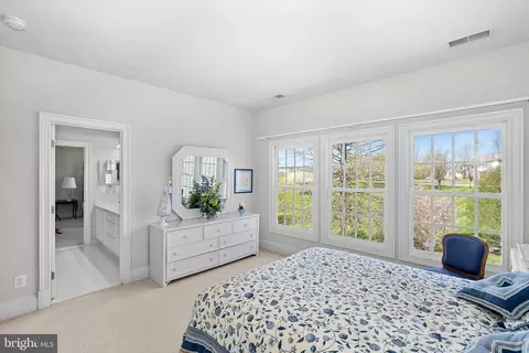 Bedroom - 38527 Ditchling Pl, Hamilton, VA 20158 photo 7 of 9