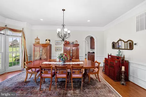 Dining - 38527 Ditchling Pl, Hamilton, VA 20158 photo 2 of 5