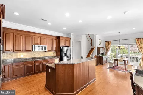 Kitchen - 38527 Ditchling Pl, Hamilton, VA 20158 photo 1 of 6