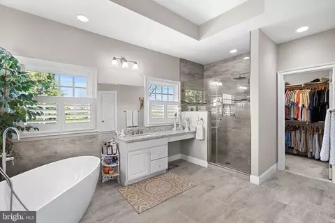 Bath - 38527 Ditchling Pl, Hamilton, VA 20158 photo 5 of 7