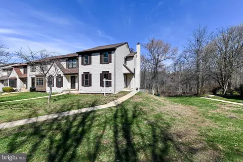 36 Aldridge Ct, Sterling, VA 20165