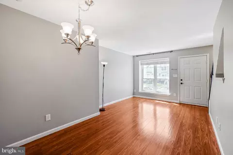 Living - 46724 Summit Ter, Sterling, VA 20164 photo 1 of 2