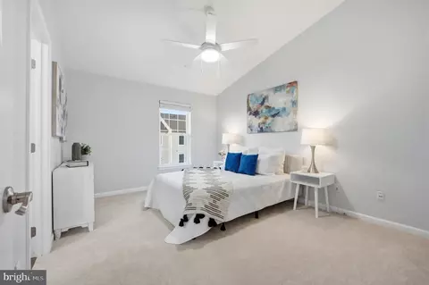 Bedroom - 42834 Mccomas Ter, Chantilly, VA 20152 photo 1 of 6
