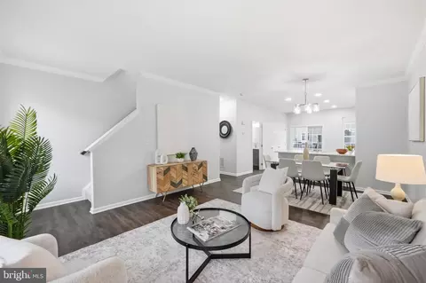 Entry Way - 42834 Mccomas Ter, Chantilly, VA 20152 photo 8 of 8