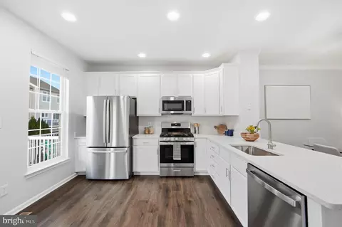 Other - 42834 Mccomas Ter, Chantilly, VA 20152 photo 2 of 9
