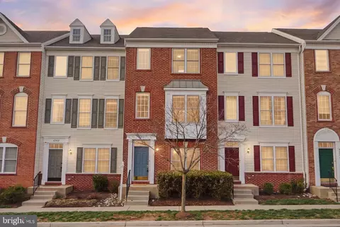 42834 Mccomas Ter, Chantilly, VA 20152