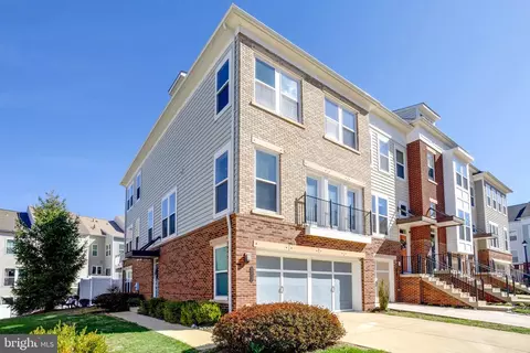 42668 New Dawn Ter, Brambleton, VA 20148