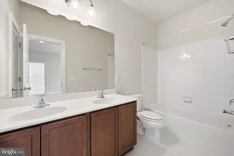 42330 Christophers View Ter, Ashburn, VA 20148 photo 32