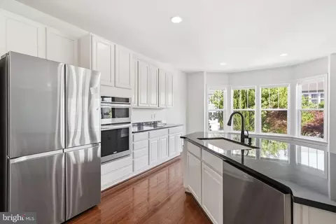 42330 Christophers View Ter, Ashburn, VA 20148 photo 11