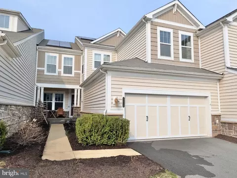 42330 Christophers View Ter, Ashburn, VA 20148