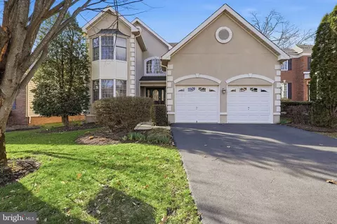 19829 Bethpage Ct, Ashburn, VA 20147
