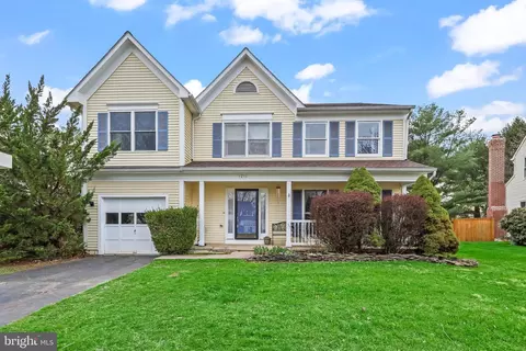 1211 Musket Ct NE, Leesburg, VA 20176