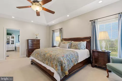 Bedroom - 16527 Hampton Rd, Hamilton, VA 20158 photo 2 of 9