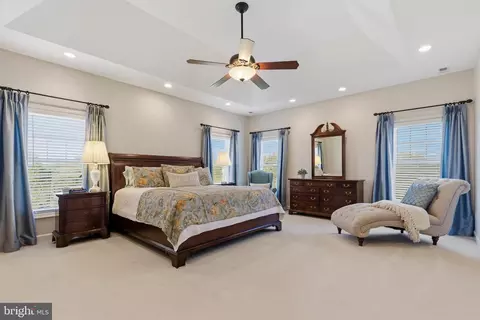 Bedroom - 16527 Hampton Rd, Hamilton, VA 20158 photo 1 of 9