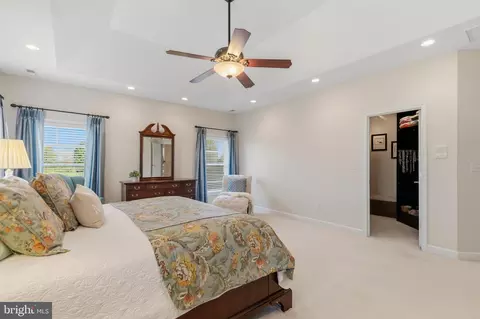 Bedroom - 16527 Hampton Rd, Hamilton, VA 20158 photo 3 of 9