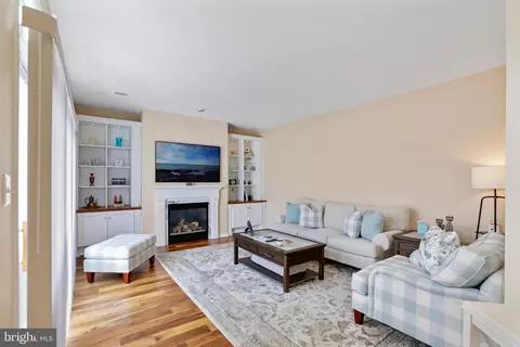 43719 Middlebrook Ter, Ashburn, VA 20147 photo 9