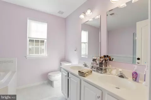 43719 Middlebrook Ter, Ashburn, VA 20147 photo 13