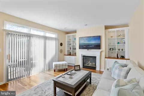 43719 Middlebrook Ter, Ashburn, VA 20147 photo 10