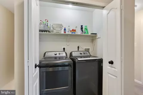 43719 Middlebrook Ter, Ashburn, VA 20147 photo 18