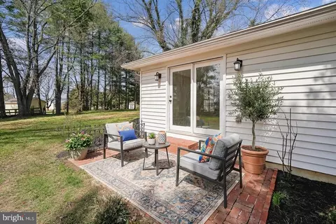 Exterior - 17621 Evers Ct, Hamilton, VA 20158 photo 2 of 16