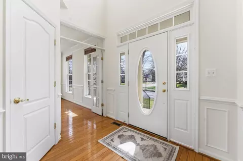 Entry Way - 43358 Fullerton, Ashburn, VA 20147 photo 1 of 8