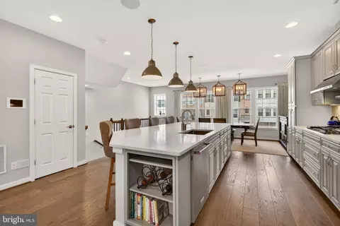 19975 Abram Ter, Ashburn, VA 20147 photo 6