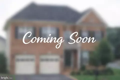 42852 Ridgeway Dr, Broadlands, VA 20148