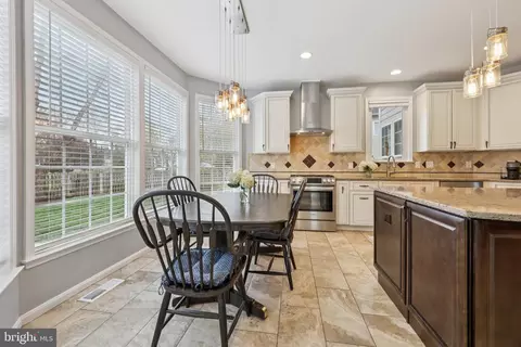 42852 Ridgeway Dr, Broadlands, VA 20148 photo 18