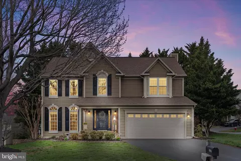 20547 Birchfield Pl, Sterling, VA 20165
