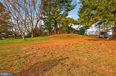Exterior - 40246 Thomas Mill Rd, Leesburg, VA 20175 photo 5 of 5