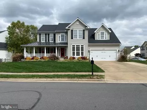 18714 Drummond Pl, Leesburg, VA 20176