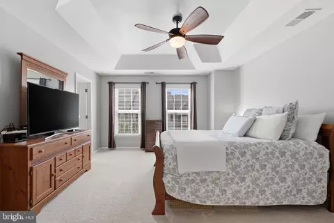 Bedroom - 22631 Hawkbill Sq, Brambleton, VA 20148 photo 1 of 4