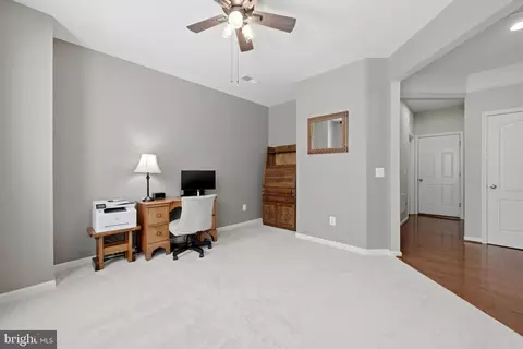 Entry Way - 22631 Hawkbill Sq, Brambleton, VA 20148 photo 3 of 10