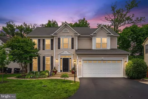 42943 Gotham Way, Ashburn, VA 20147