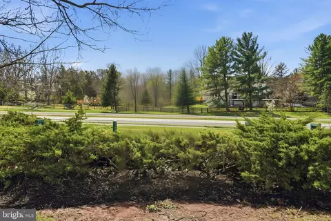 Other - 7 Wickham Ct, Sterling, VA 20165 photo 11 of 12