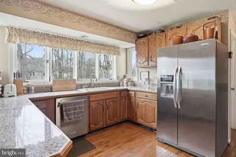 Kitchen - 7 Wickham Ct, Sterling, VA 20165 photo 3 of 3