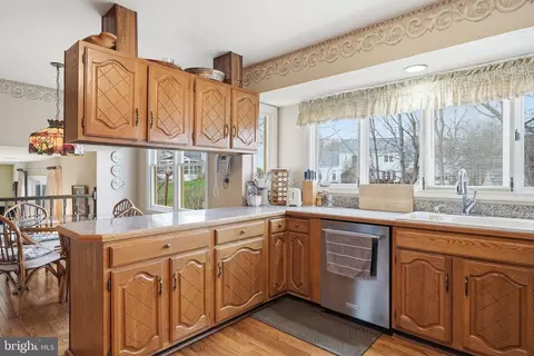 Kitchen - 7 Wickham Ct, Sterling, VA 20165 photo 2 of 3