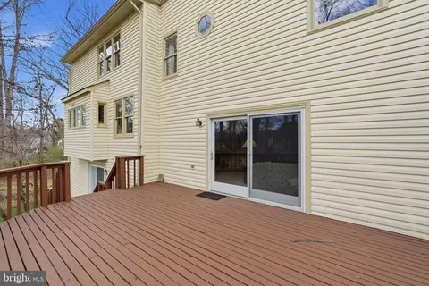Exterior - 7 Wickham Ct, Sterling, VA 20165 photo 5 of 13